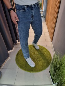 Стильні класичні джинси чоловічі синього кольору фото — Beauty&Fashion