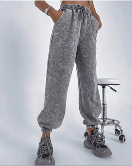 Однотонні стильні спортивні джогери жіночі сірого кольору фото — Beauty&Fashion