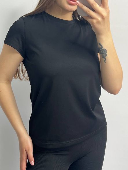 Женская удлиненная однотонная оверсайз футболка (Черный) фото — Beauty&Fashion