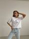 Стильний однотонна футболка з принтом кава жіноча білого кольору R1558/267 фото 2 — Beauty&Fashion