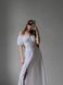 Однотонное платье с открытыми плечами и разрезом женское белого цвета S824/825/1454 фото 3 — Beauty&Fashion