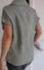 Легка літня однотонна сорочка з льону жіноча оливкового кольору S1483/83116 фото 3 — Beauty&Fashion