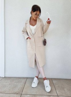 Двостороннє кашемірове пальто на гудзиках жіноче бежевого кольору фото — Beauty&Fashion