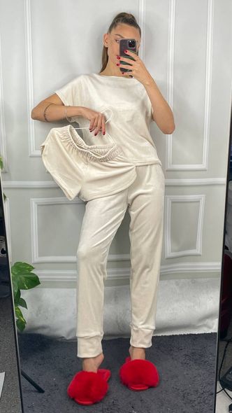 Мягкий женский комплект пижамы тройки из плюшевого велюра (Кремовый) фото — Beauty&Fashion