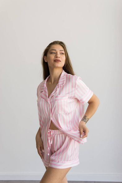Жіноча смугаста сатинова піжама двійка (сорочка+шорти) (Рожевий) фото — Beauty&Fashion
