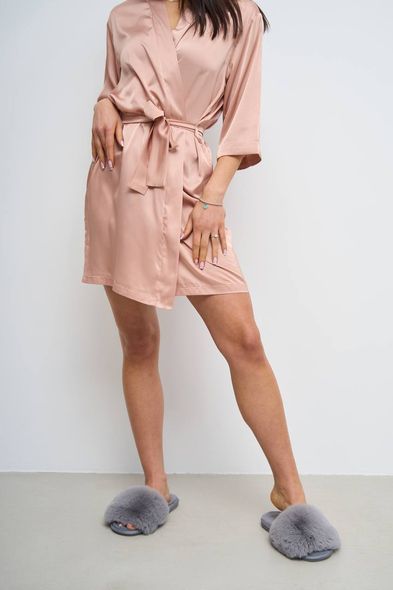 Женский нежный и легкий домашний шелковый пудровый халат фото — Beauty&Fashion