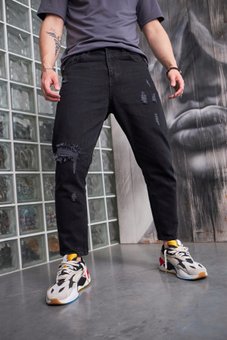Однотонні стильні джинси з потертостями чоловічі чорного кольору фото — Beauty&Fashion