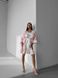 Стильный домашний шелковый комплект (халат+рубашка) женский бело-розового цвета 1149 фото 1 — Beauty&Fashion