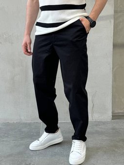 Однотонные джинсы МОМ молодежные стильные мужские черного цвета фото — Beauty&Fashion