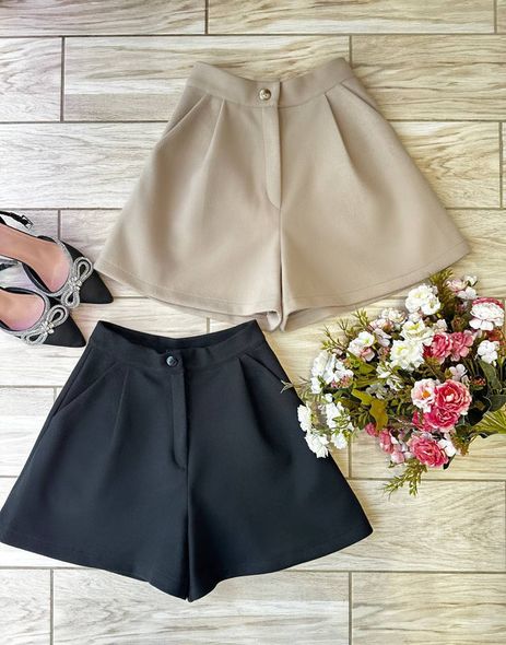 Кашемірові однотонні шорти жіночі чорного кольору фото — Beauty&Fashion