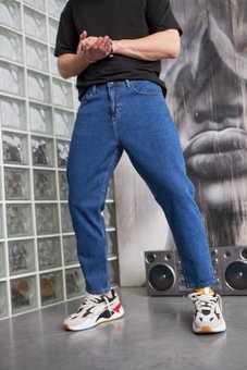 Однотонні стильні джинси чоловічі синього кольору фото — Beauty&Fashion