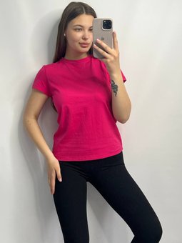 Женская удлиненная однотонная оверсайз футболка (Малиновый) фото — Beauty&Fashion