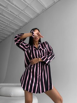 Шовкова однотонна домашня сорочка з смужками жіноча чорного кольору фото — Beauty&Fashion