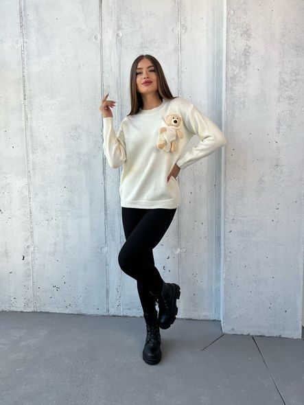 Ангоровий однотонний теплий светр з мішкою жіночий чорного кольору фото — Beauty&Fashion