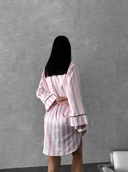Смугаста шовкова домашня сорочка жіноча світло-рожевого кольору фото — Beauty&Fashion
