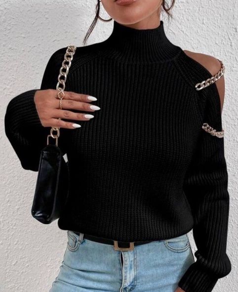 Ангоровий светр з оголеним плечем та горловиною жіночий білого кольору фото — Beauty&Fashion