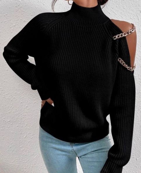 Ангоровий светр з оголеним плечем та горловиною жіночий білого кольору фото — Beauty&Fashion