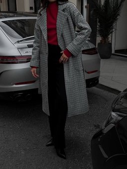 Длинное стильное пальто в принт гусиной лапки фото — Beauty&Fashion