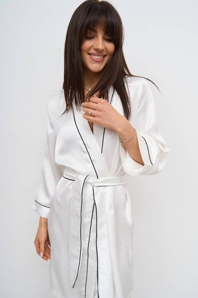Шелковый нежный однотонный домашний женский халат айвори цвета фото — Beauty&Fashion
