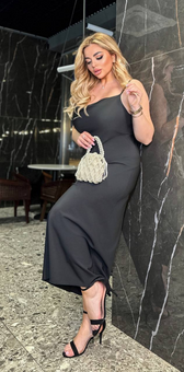 Шовкова подовженна вечірня сукня однотонна жіноча чорного кольору фото — Beauty&Fashion