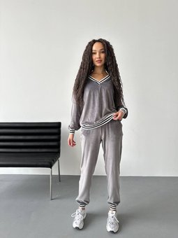Однотонный свободный спортивный костюм бархатный женский серого цвета фото — Beauty&Fashion
