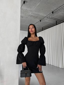 Міні сукня однотонна з пишними рукавами жіноча чорного кольору фото — Beauty&Fashion