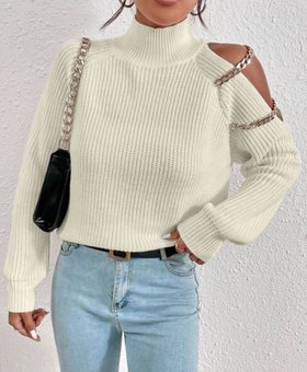 Ангоровый свитер с обнаженным плечом и желтой горловиной белого цвета фото — Beauty&Fashion