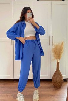 Літній однотонний костюм (сорочка+штани) з льону жіночий блакитного кольору фото — Beauty&Fashion