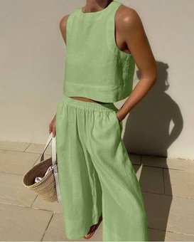 Летний легкий леновый костюм (жилетка+брюки) свободного кроя женский оливкового цвета фото — Beauty&Fashion